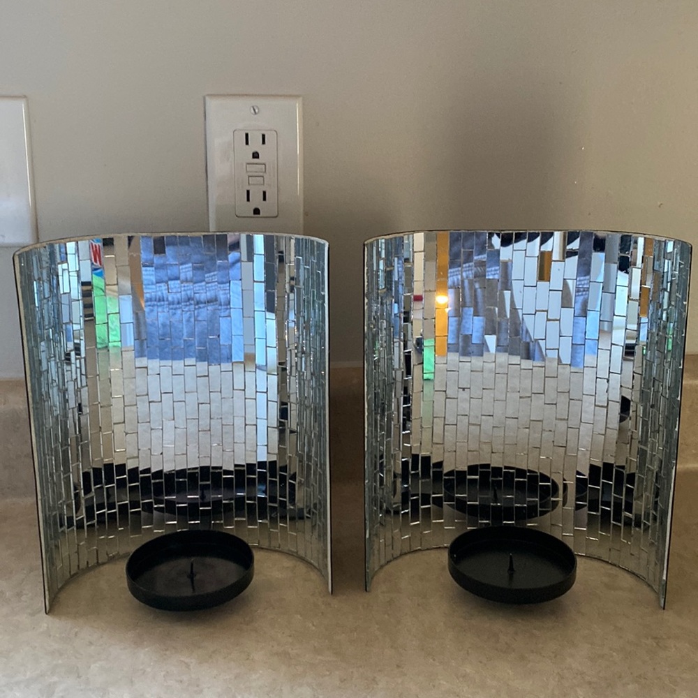 Mirrored wall sconces